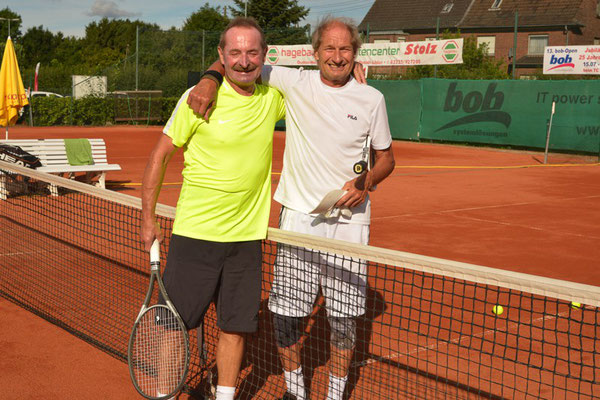 Clubmitglied Wilfried Hiller gewann die Herren 65 - Konkurrenz 6:3, 6:4 gegen den Decksteiner Friedhelm Bonzelet
