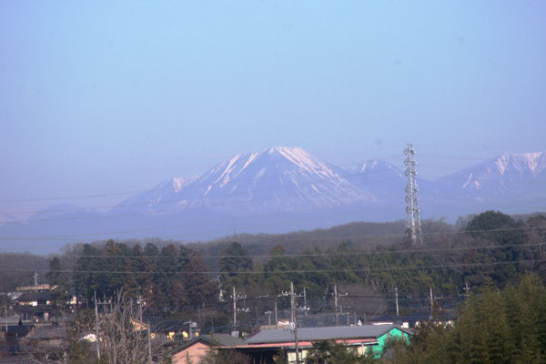 2022年2月16日　東松山より北を望む　撮影：小長谷　充