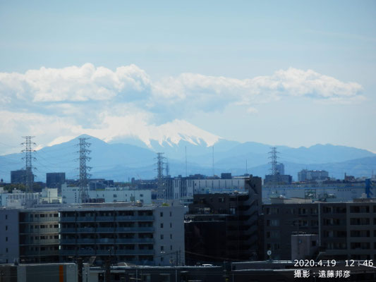 戸田からは山頂が雲に隠れてしまっています。