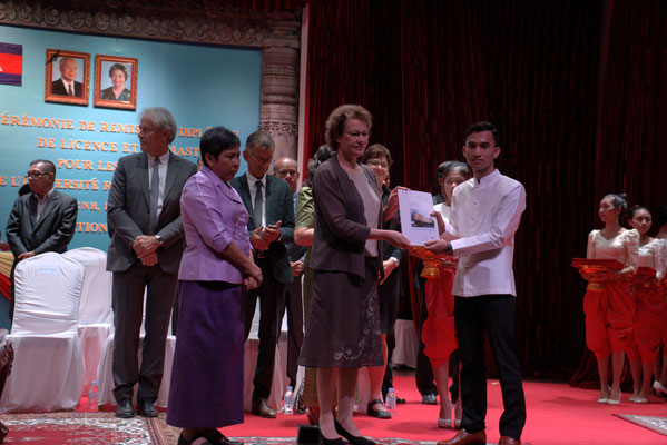 Cérémonie de remise des diplômes, en présence de SE la Ministre de la Culture et la Présidente de l'INALCO, 15 décembre 2016