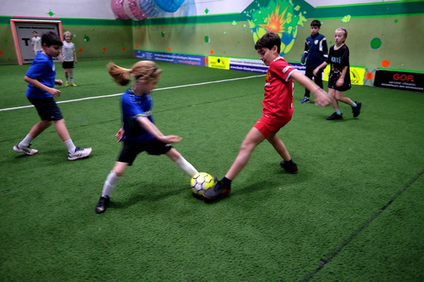 fussball-soccerhalle-kindergeburtstag-guetersloh-owl-funsport