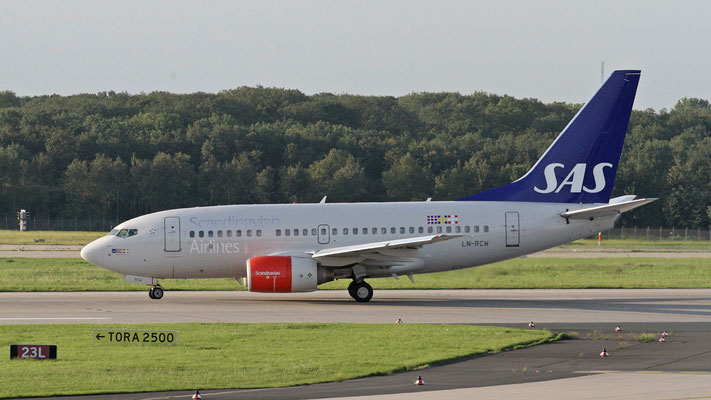 LN-RCW - Boeing 737-683 - SAS Norge