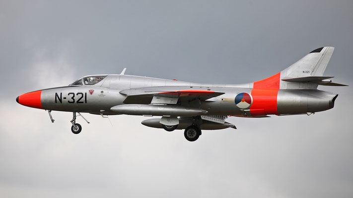 HAWKER HUNTER T.8C G-BWGL/N-321 built in 1956 as a single seat Mk.4 variant with military registration XF357 for the Royal Air Force