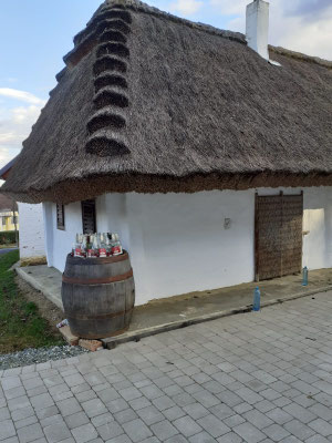 Kellerstöckl Südburgenland Uhudler kaufen  Uhudler online kaufen  Uhudler Südburgenland  Uhudler Wein  echter Uhudler  Uhudler Shop