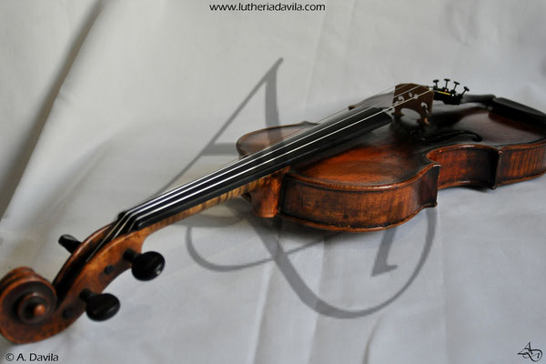 Reparação e restauração de violino 1880.