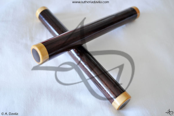 Claves in Indian Rosewood with ring in boxwood