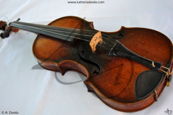 Reparação e restauração de violino 1880.