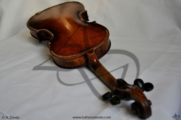 Reparação e restauração de violino 1880.