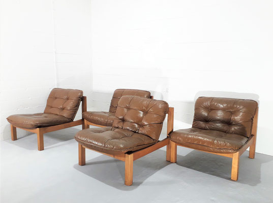  Bernt Petersen Set of Four Modular in Massive Elm and Leather, Denmark, 1960s 