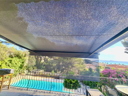 Stores Bannes & Loggia de chez Altiva Pro Menuisier 2024 en rénovation à Six-Fours-Les-Plages 83140