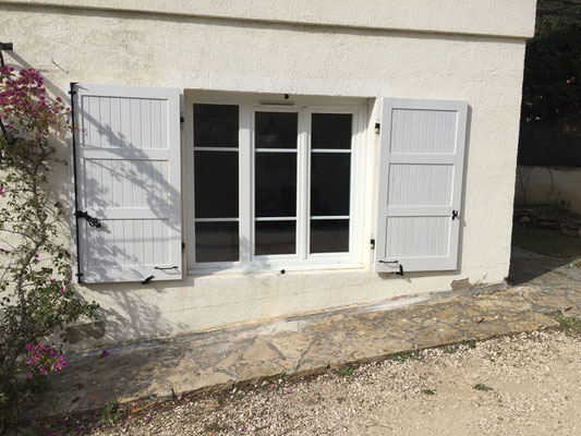 Volets Battants: en bois  2023-2024 sur mesure en rénovation de chez Altiva Pro Menuisier La Seyne Sur Mer 83500