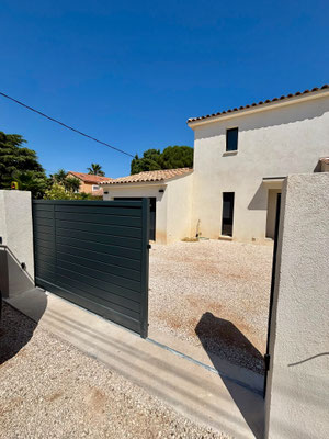 Portails AMARIJO :sur mesure de chez Altiva Pro Menuisier Juin 2026 à Six-Fours-Les-Plages 