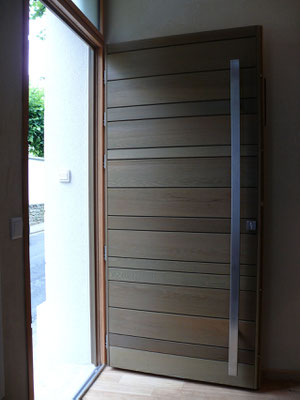 Portes 'entrée en bois:  & mixte 2023-2024 sur mesure  en rénovation de chez Altiva Pro Menuisier La Seyne sur Mer, Toulon, Six-Fours-Les-Plages, Bandol, Hyeres