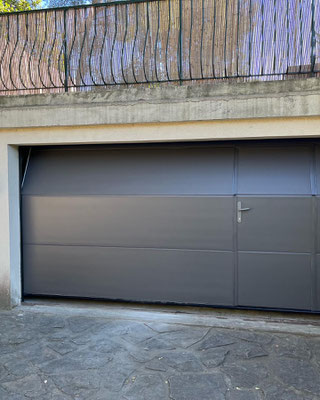 Porte de garage: sur mesure de chez Altiva Pro Menuisier  20204 en rénovation La Seyne Sur Mer, Six-fours-Les-Plages, Sanary, Bandol, Toulon 