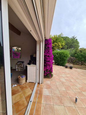 Moustiquaires coulissantes: sur mesure de chez Altiva Pro Menuisier  2021 en rénovation Bandol 83150