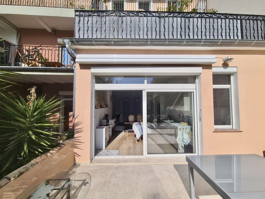 Store Coffre Extérieur : sur mesure de chez Altiva Pro Menuisier au Beausset 83330 en Octobre 2025