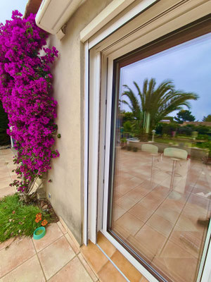 Moustiquaires coulissantes: sur mesure de chez Altiva Pro Menuisier  2024 en rénovation Bandol 83150