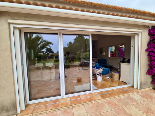 Moustiquaires coulissantes: sur mesure de chez Altiva Pro Menuisier  2024  en rénovation Bandol 83150