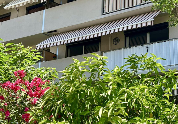 Stores Bannes de chez Altiva Pro Menuisier 2025 en rénovation à La Valette du Var 83160