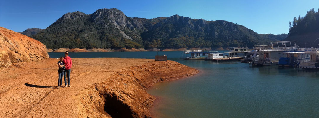 Shasta Lake house boats
