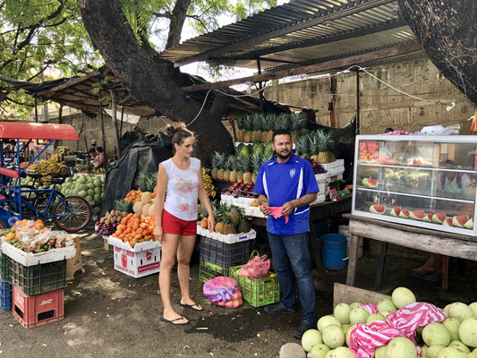 We left Las Penitas towards Managua and bought some fruit and vegetables on the way