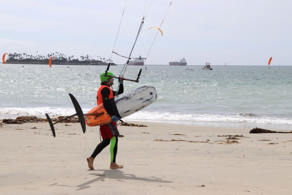 Off to challenge the Foil Race