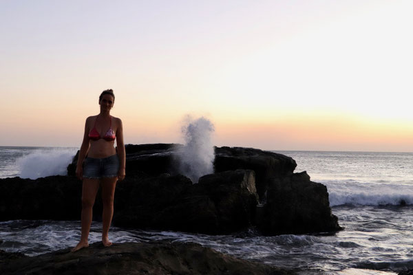After two nights in Marbella we head south towards Samara and ended up on Playa Pelada - Here we took  a picture on the rocks at sunset!