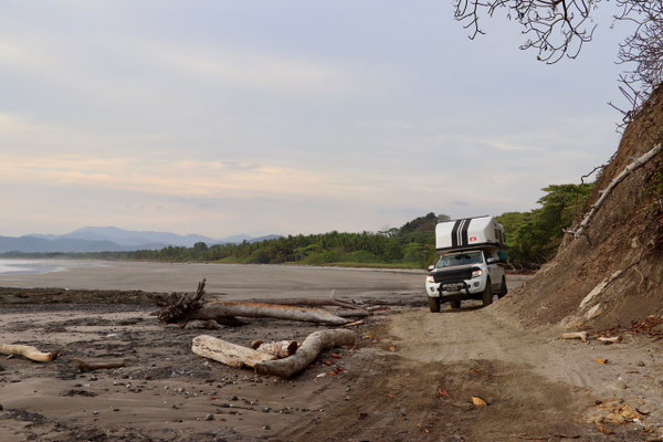 ..a few kilometres at low tide down the beach to Santa Theresa 