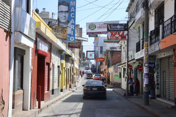 Narrow town streets of Santa Cruz del Quiche mostly one way roads