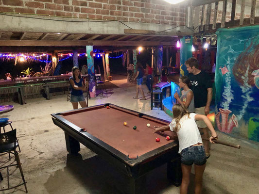 After dinner Lynn & Stefanie challenged a young girl & her father with a game of billiard