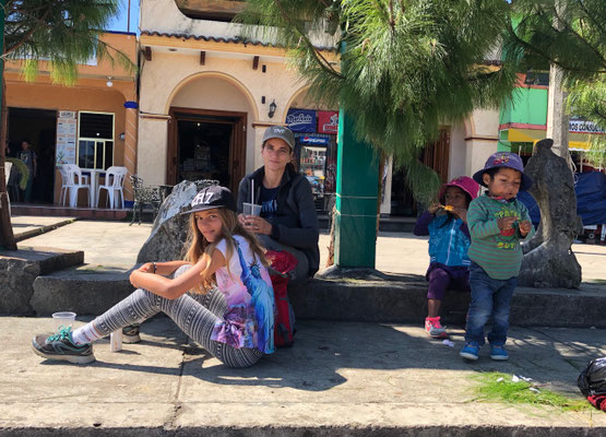 ..we sat on the Plaza and ate fresh fruit as children gathered around us wanting to sell their stuff