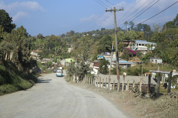 We had one bit of road (25km) which was just gravel starting in San Cristobal and ending at Rio Chixoy and the rest was winding mountain roads - I call them third gear roads!!