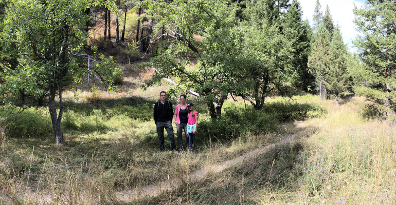 Hike up Rattlesnake Valley