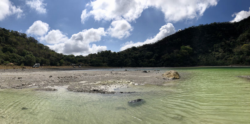 ..had no fish, as it smelt of sulphur and the water tasted of vinegar