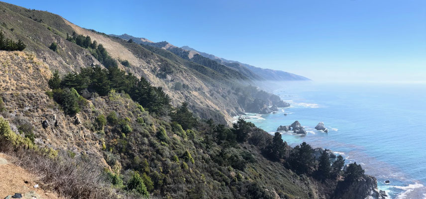 A scenic look down the south coast off Big Sur