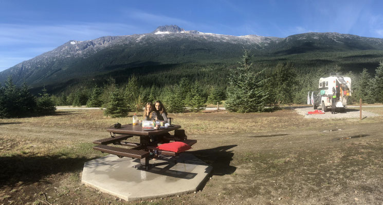 Breakfast in Dyea Campground