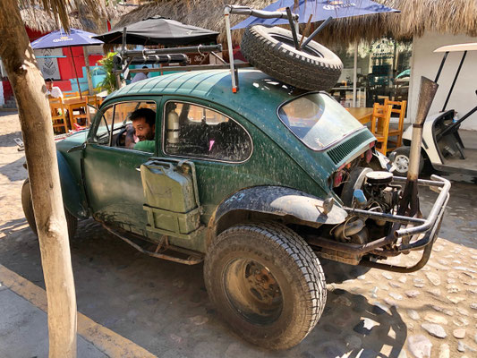 This guy reminded me of my brother in the 80'ties, when he drove from England to Switzerland in a VW Buggy, which looked very much like this one 