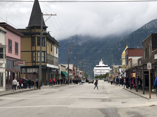 Road to Skagway Harbour