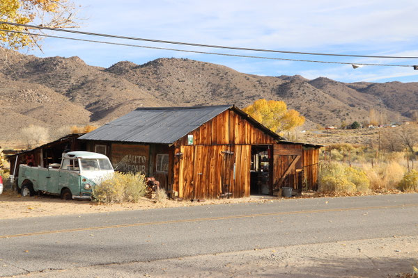 ...an old Garage still in operation...