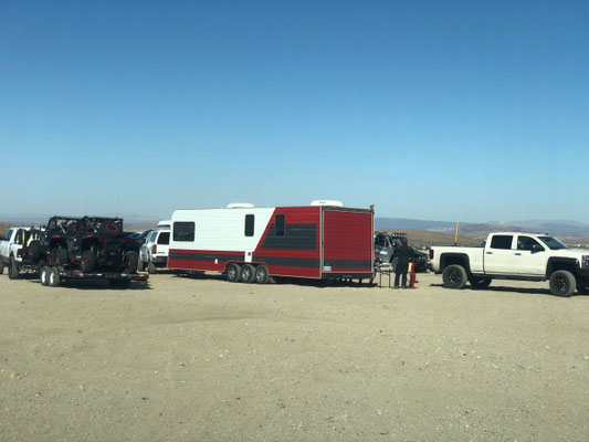 Off-Road mobile Garage