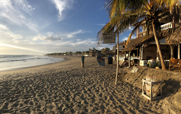 Las Penitas has a beautiful beach front with a lot of small restaurants and cafe's
