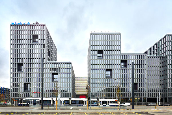 Architekturaufnahme, Pont Rouge in Monthey