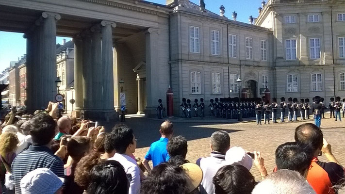 Wachwechsel im Schloss Amalienborg- Foto: Chiara