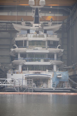 Megayacht im Bau: Nobiskrug- Werft in Rendsburg