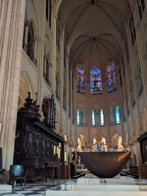 Visit inside Cathédrale Notre Dame Paris