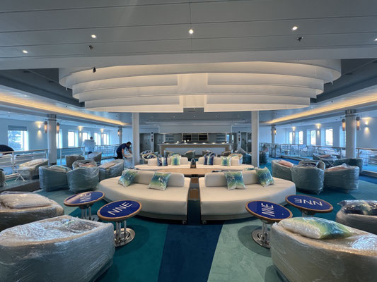 Lounge AFTER /Le Yacht Club