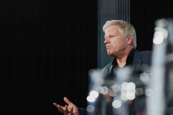 oliver kahn auf dem bcn event in münchen - von eventfotograf florian paulus