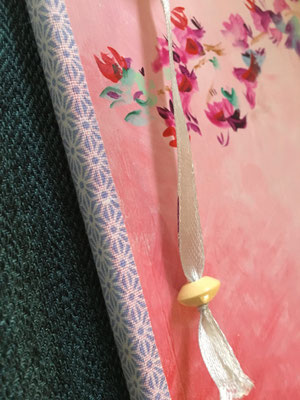 Carnets peints uniquesmeubles peints peinture paysanne peinture folk tibet népal chine japon asie panneau pêle mêle vacances platinium pen platinum canson royaltalens vangogh  3M arches bic blockx carandache clairefontaine cleopatre conté daylerrowney