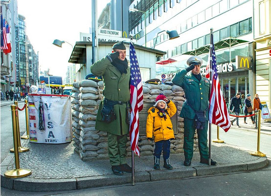 Checkpoint Charlie 