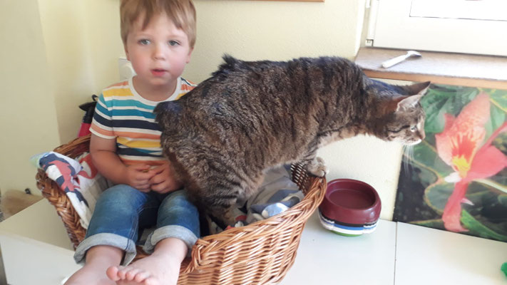 Unser Enkel lmit seinem Freund Max